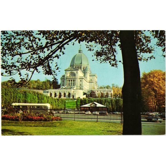 Saint Joseph's Oratory of Mount Royal Postcard - Picture 1 of 2